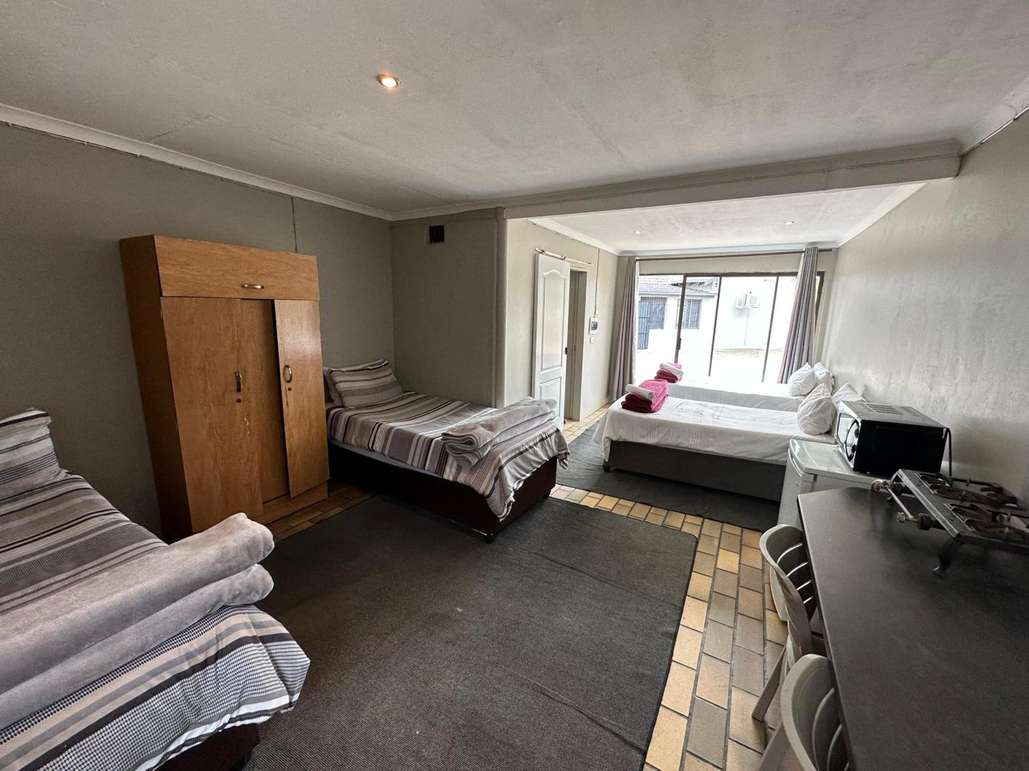 Favour Guest House Polokwane Dış mekan fotoğraf