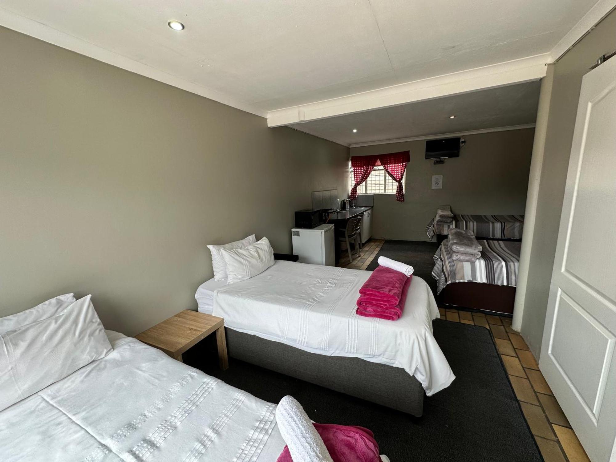 Favour Guest House Polokwane Dış mekan fotoğraf